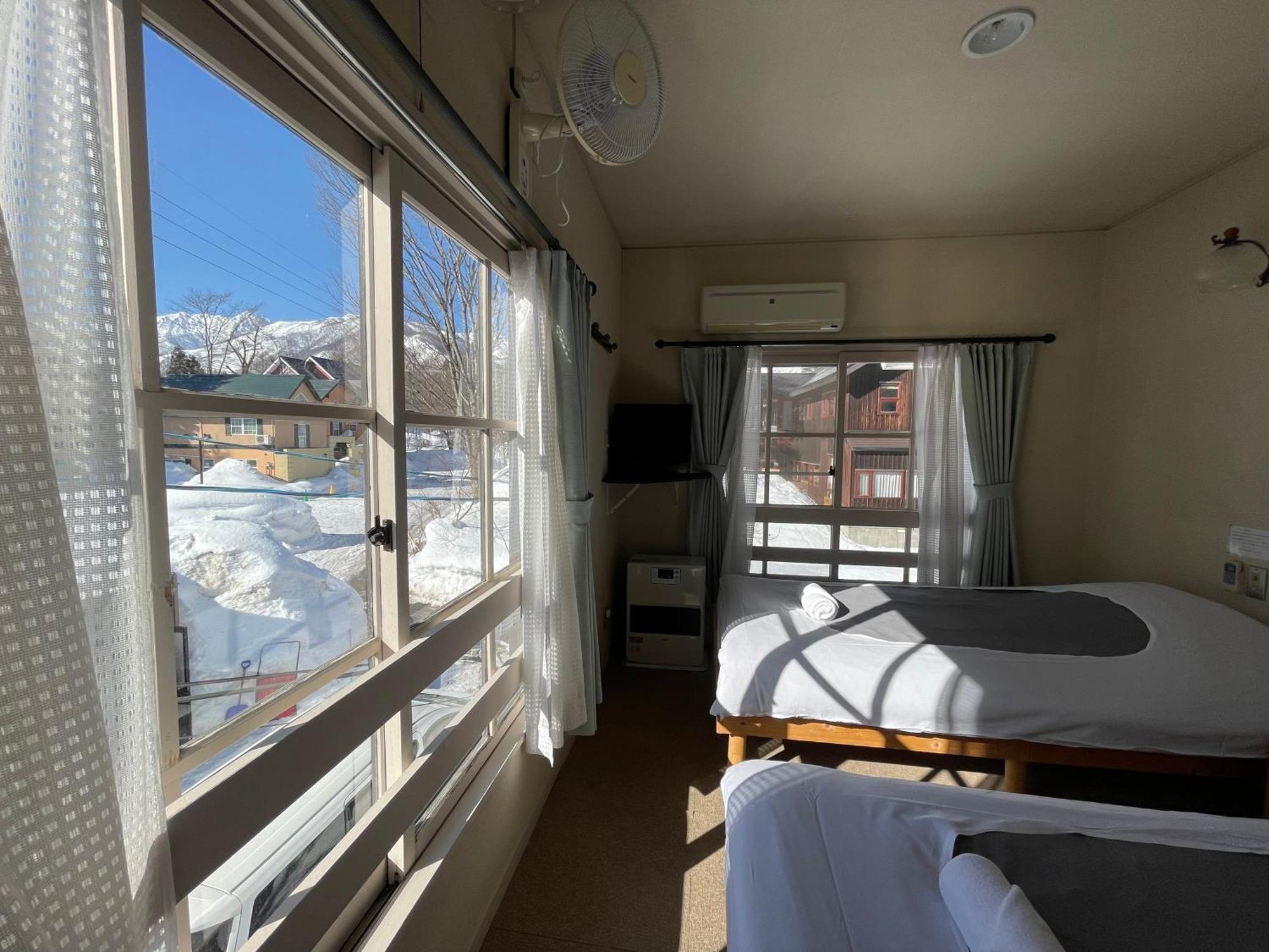 Hakuba Snow Fox Panzió Kültér fotó